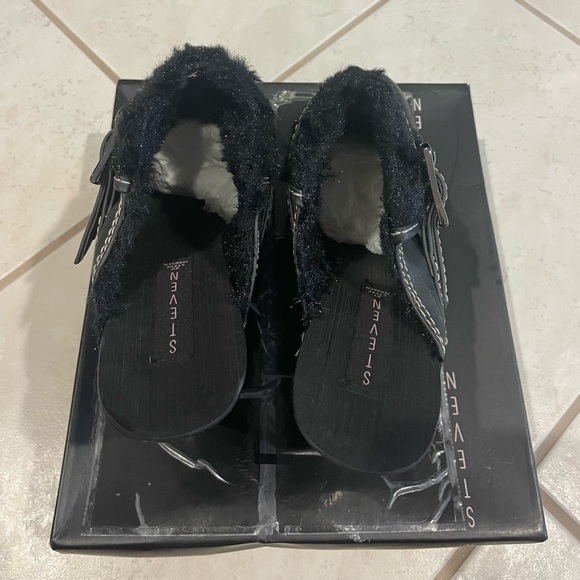 Steve Madden Wooden Clogs - Picture 4 of 7